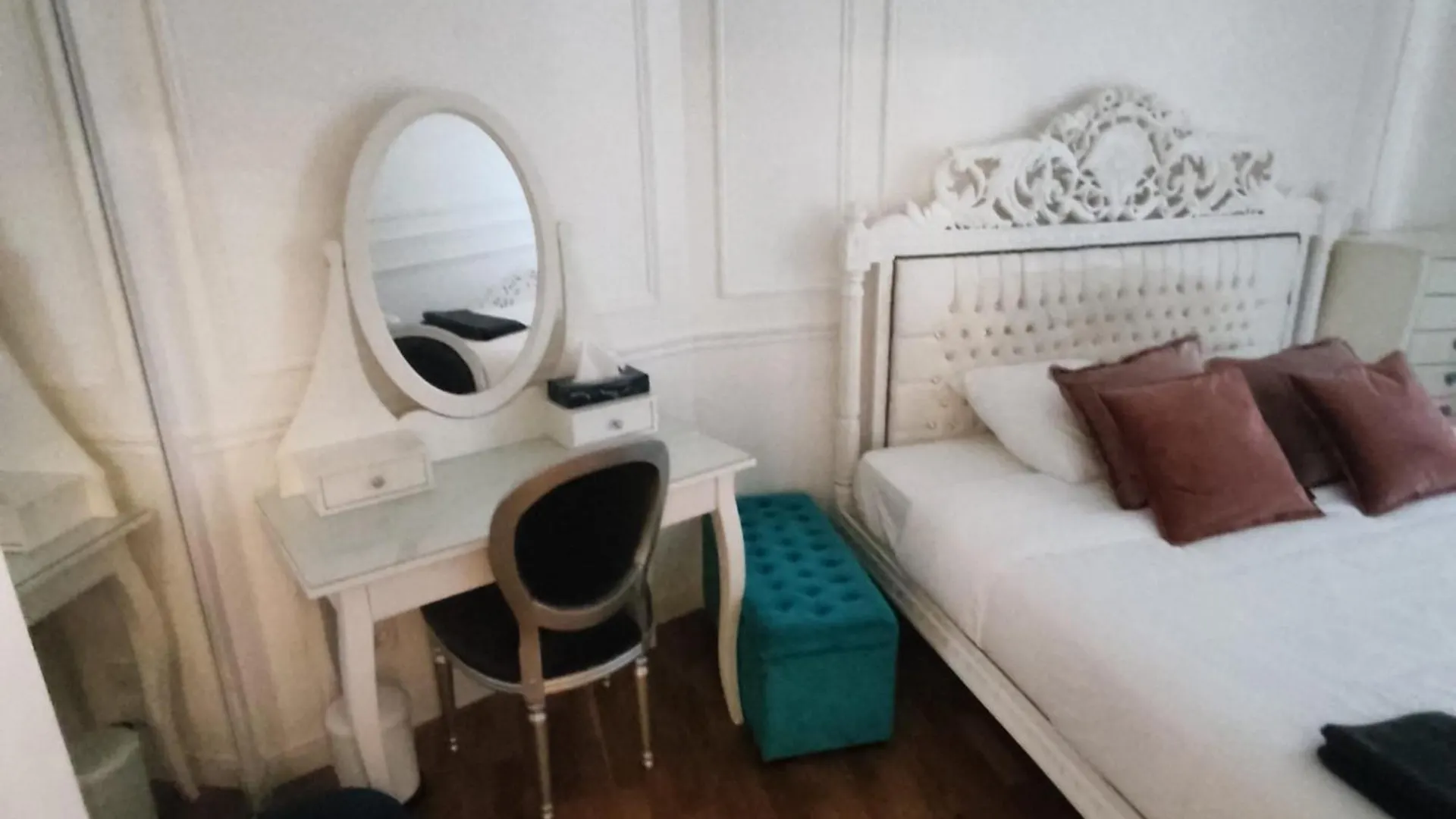 Appartement Cosy Flat 8E Champs-Elysees Paris France