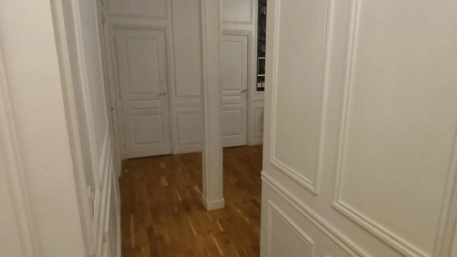 Cosy Flat 8E Champs-Elysees Paris