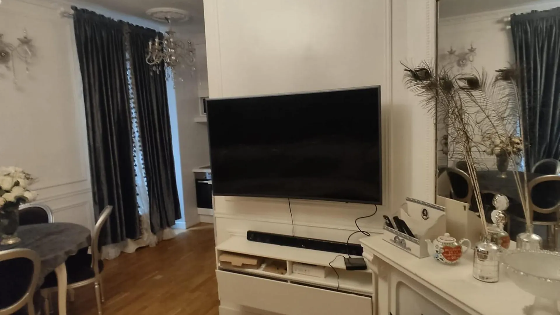 Cosy Flat 8E Champs-Elysees Paris